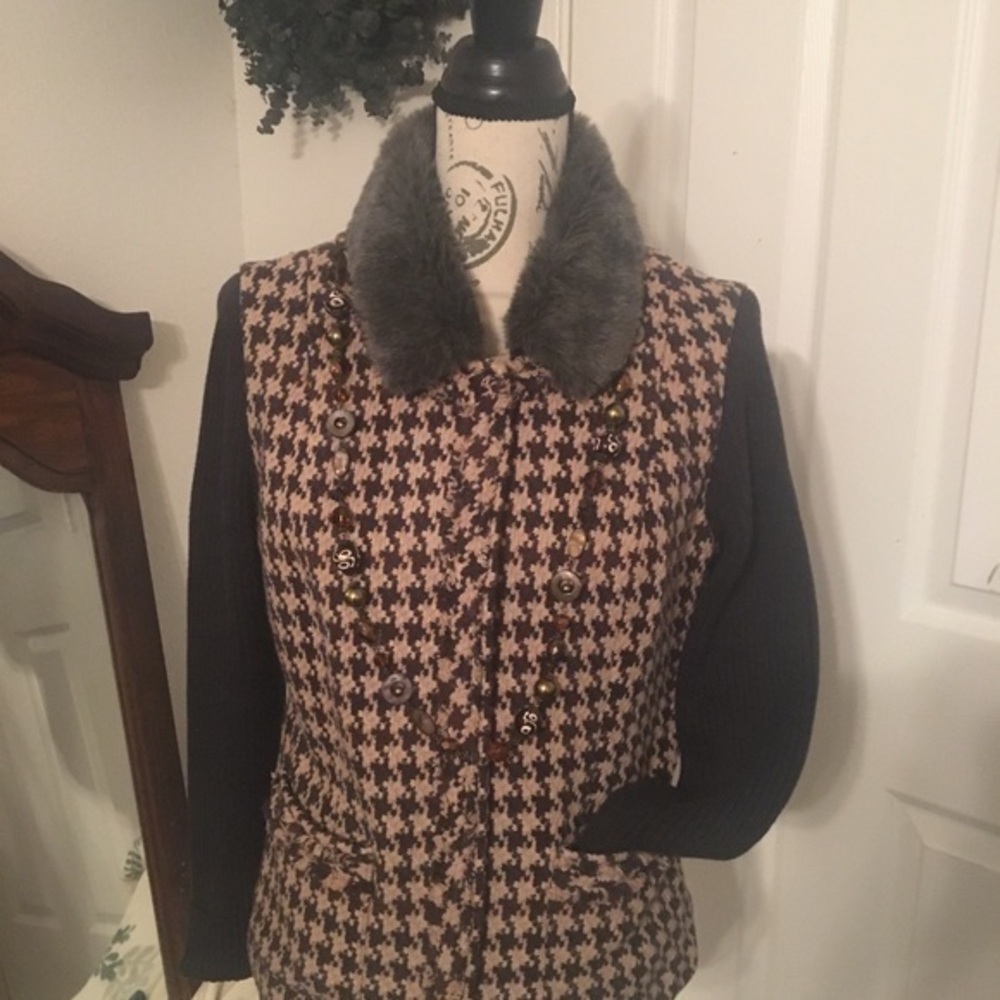 Cabo, wool blend,  removable faux fur collar